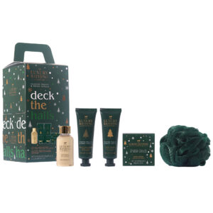 Set Cadou Deck The Halls, Toasted Praline & Sweet Vanilla, Gel de Dus, Crema Maini si Unghii, Crema Corp, Sare de Baie, Burete Exfoliant Corp, The Luxury Bathing Company, 5 articole